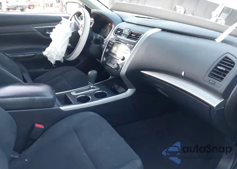 2015 Nissan Altima 2.5 Sv из США, поврежденный, VIN 1N4AL3AP9FC450977